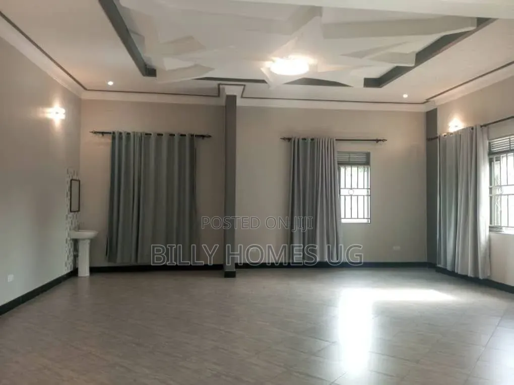 3bdrm House in Ssisa for sale