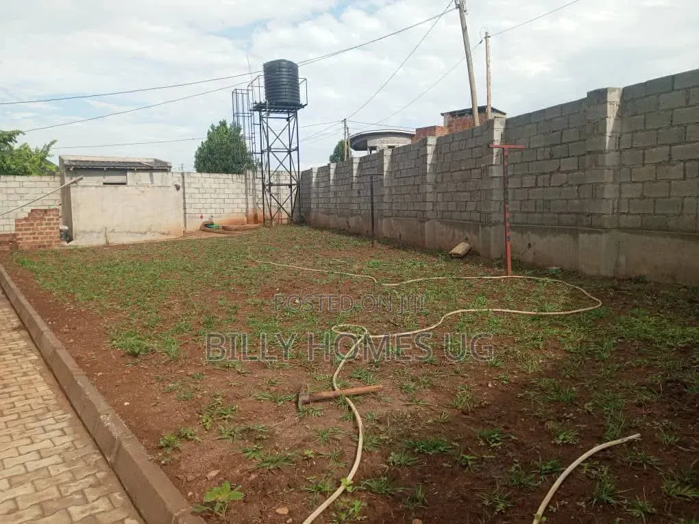 3bdrm House in Ssisa for sale