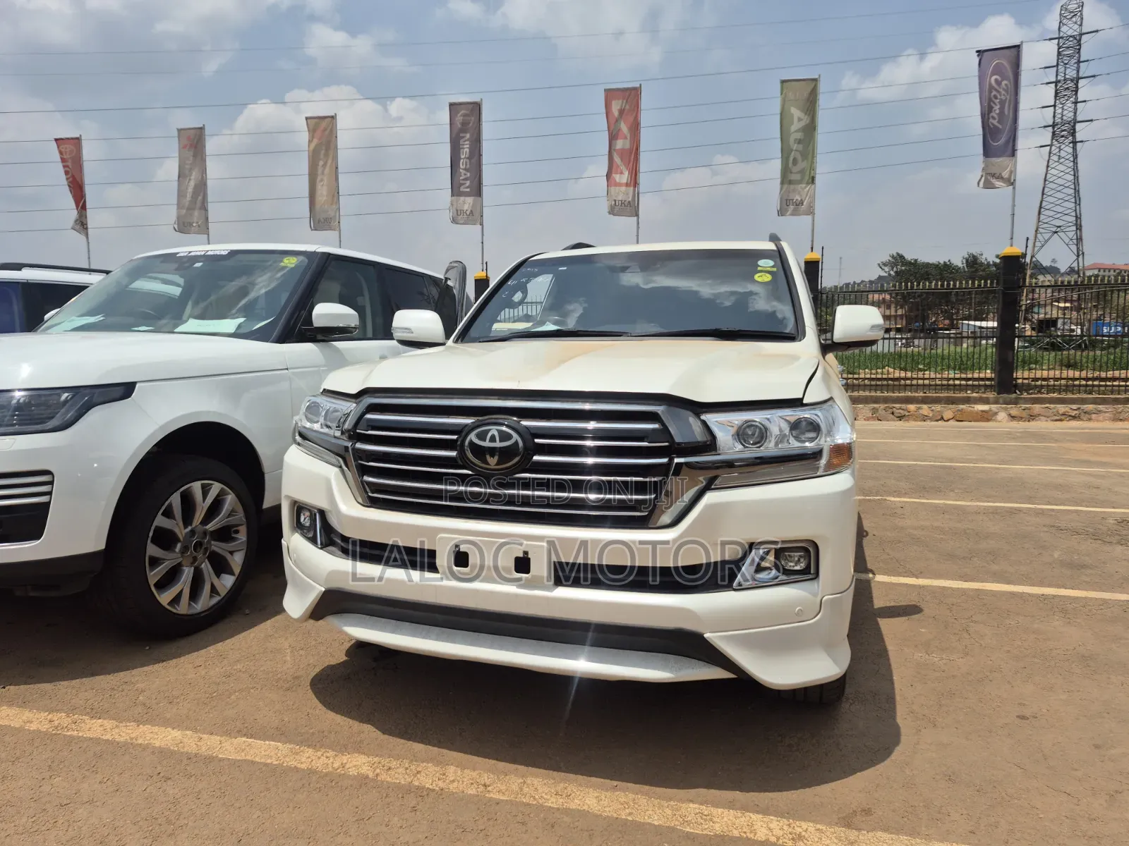 Toyota Land Cruiser 2017 White