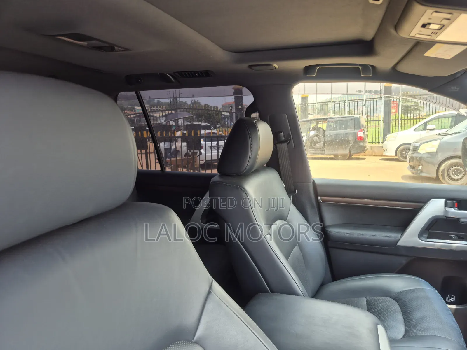 Toyota Land Cruiser 2017 White