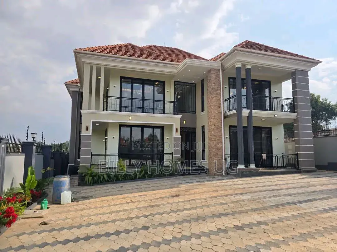 6bdrm Mansion in Kira for sale