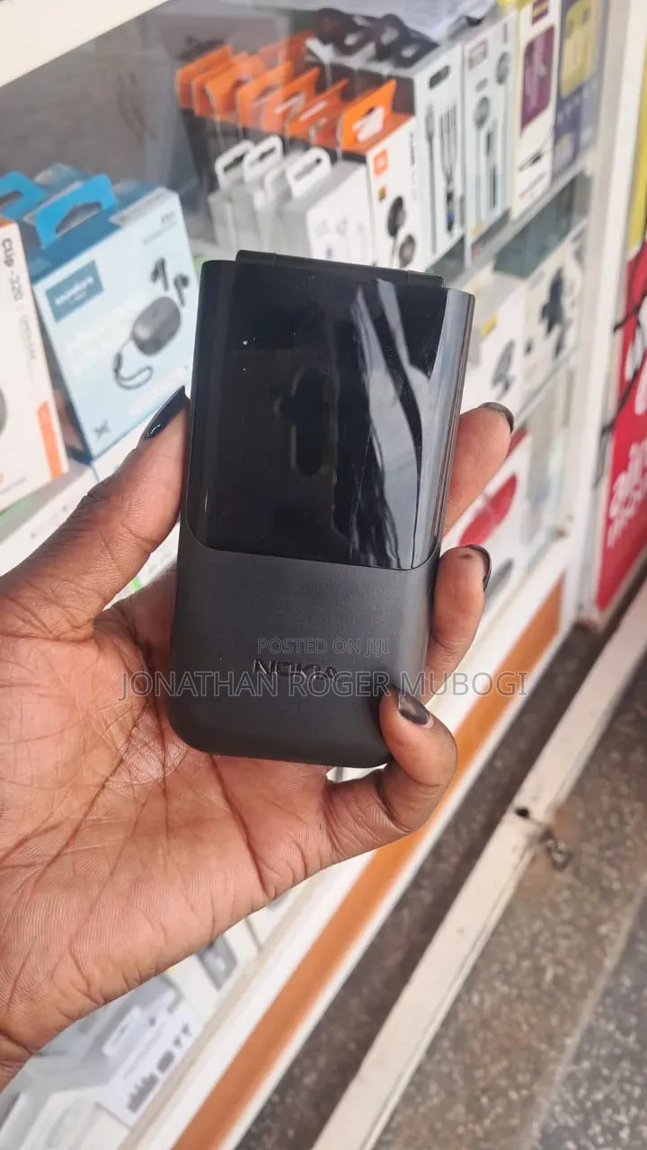 New Nokia 2720 Flip 512 GB Black