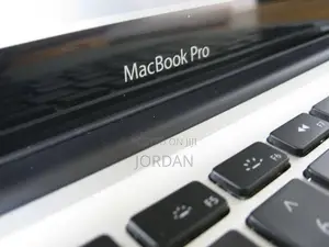 Laptop Apple MacBook Pro 4GB Intel Core i5 HDD+SSD 256GB