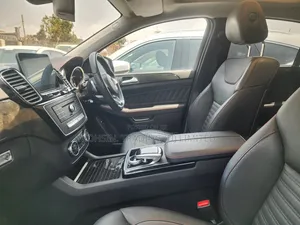 Mercedes-Benz GLE-Class 2017 Black
