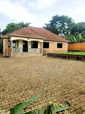 4bdrm Bungalow in Ssisa for sale