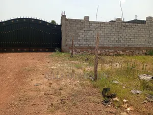 Plot for Sale Located in Seguku-Katale