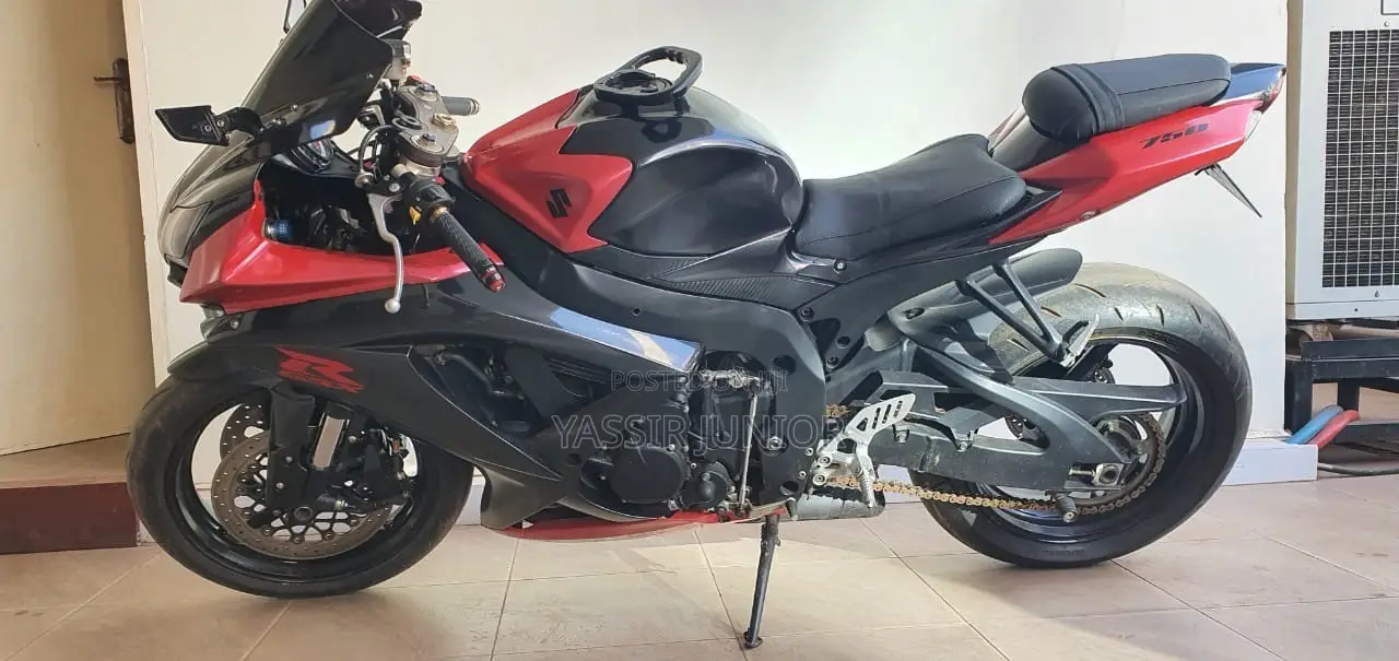 Suzuki GSX-R 2020 Red