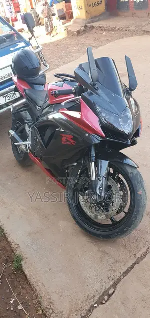Suzuki GSX-R 2020 Red