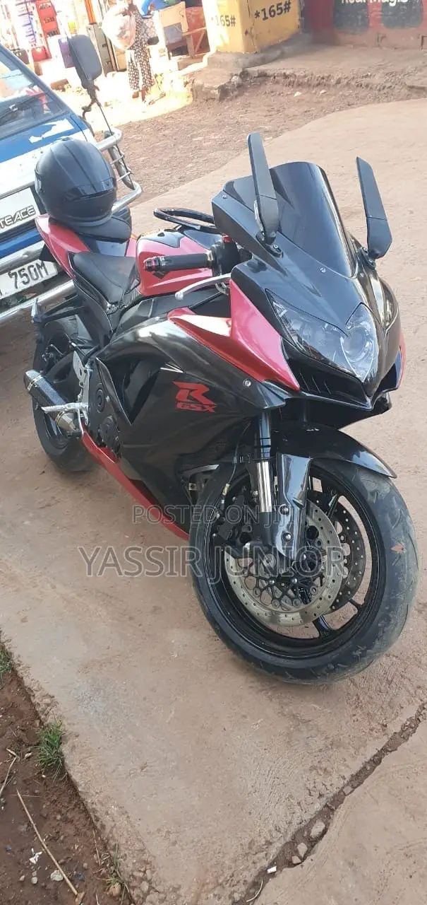 Suzuki GSX-R 2020 Red