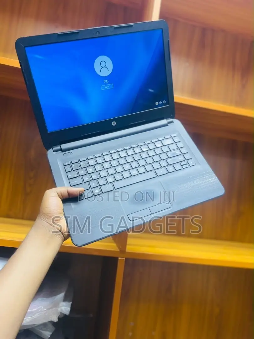 Laptop HP 14-dq1025cl 4GB Intel Celeron HDD 320GB