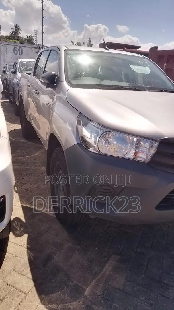 Toyota Hilux 2017 Silver