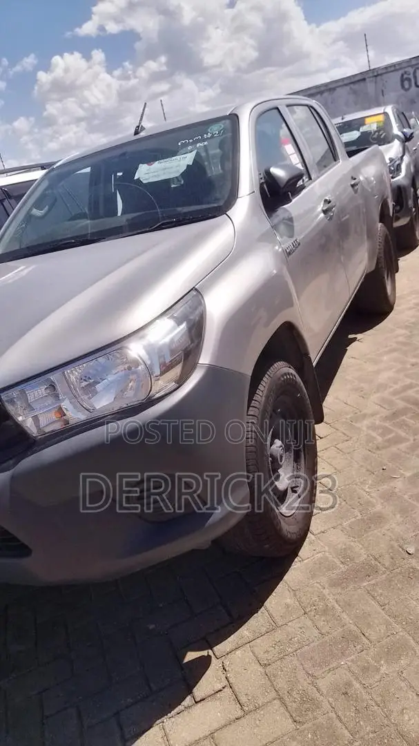 Toyota Hilux 2017 Silver