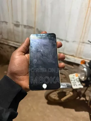 Apple iPhone 6s Plus 64 GB Gold