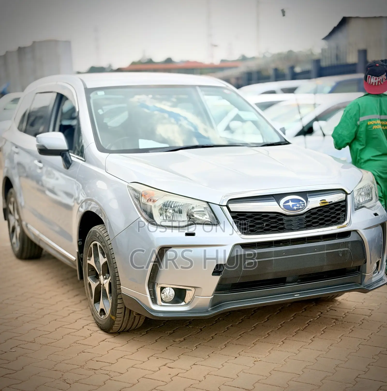 Subaru Forester 2.0XT Premium 4dr SUV AWD (2.0L 4cyl Turbo CVT) 2014