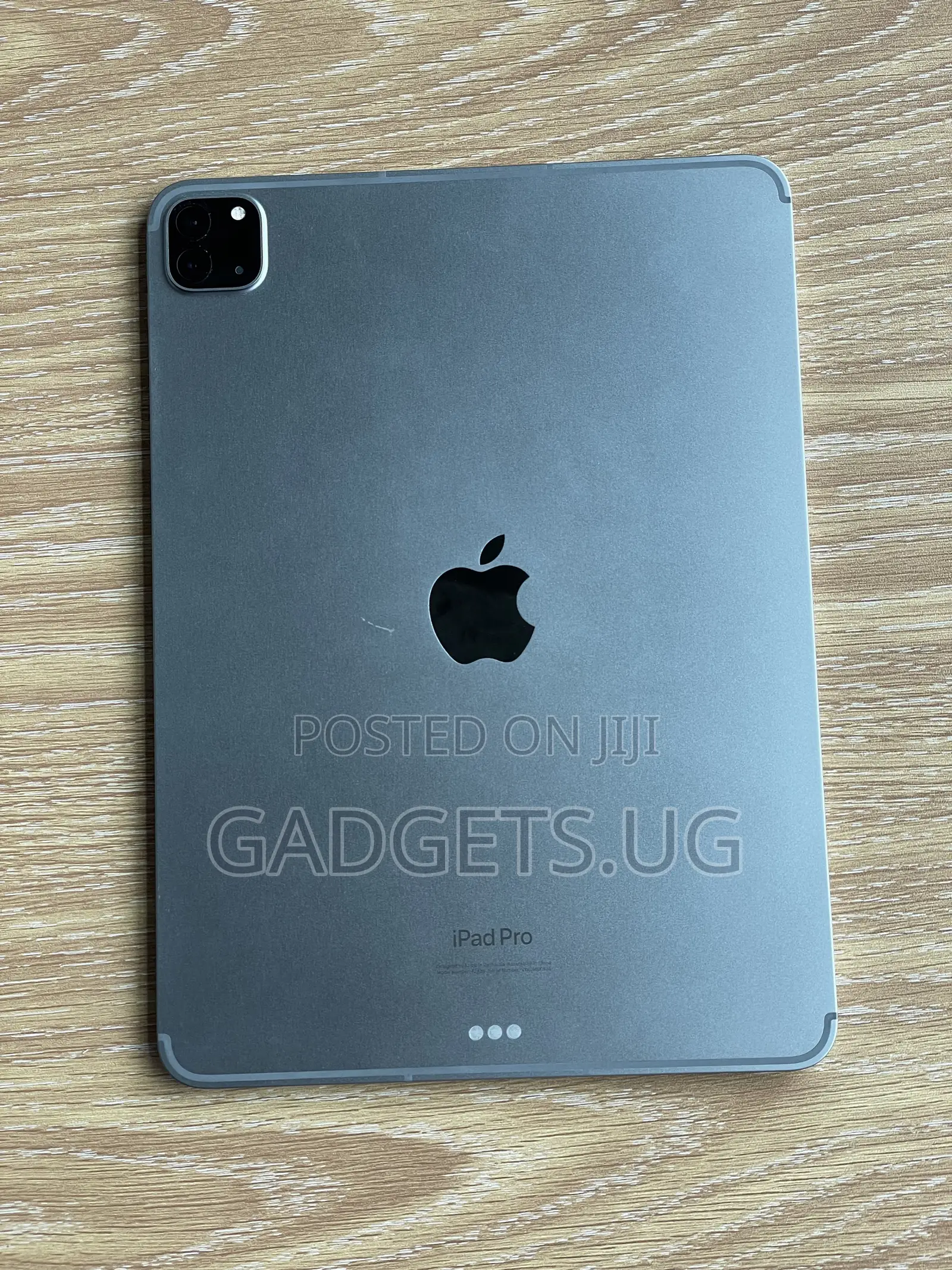 Apple iPad Pro (2022) 256 GB Silver