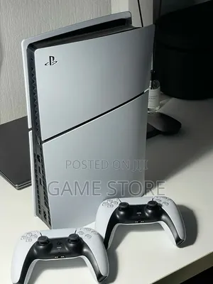 PS5 Slim at Em Plaza Hiding From Power Cuts in Style
