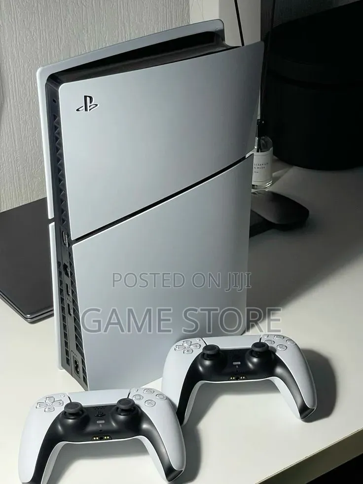 PS5 Slim at Em Plaza Hiding From Power Cuts in Style