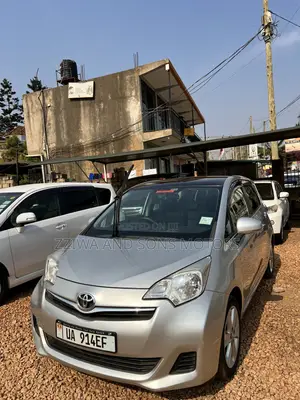 Toyota Ractis 1.5 AWD 2016 Silver