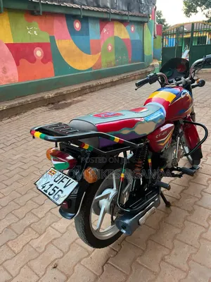 Bajaj CT 125X 2023 Red