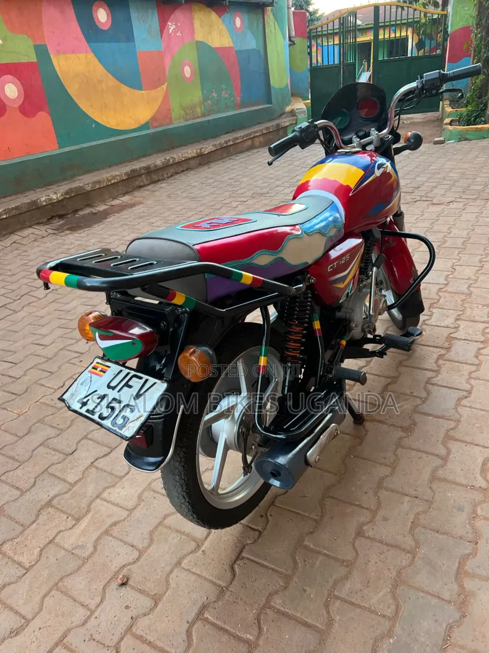 Bajaj CT 125X 2023 Red