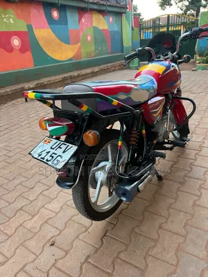 Bajaj CT 125X 2023 Red