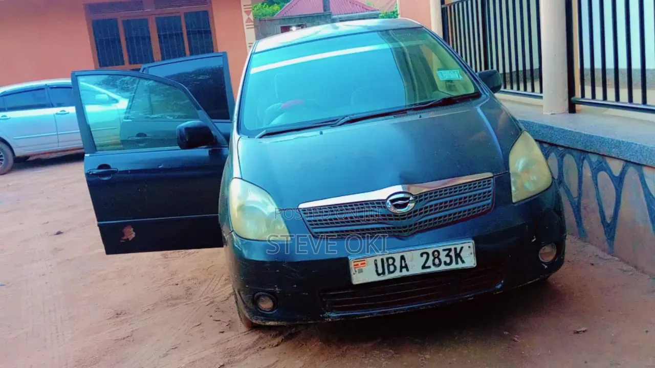 Automobile 