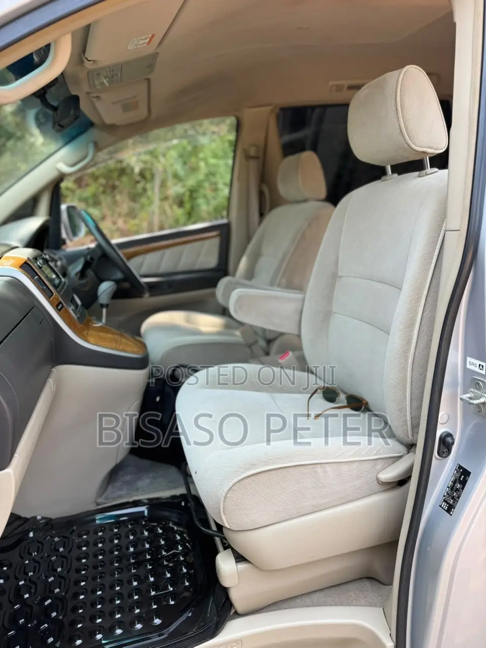 Toyota Alphard 2.4 Petrol AWD 2007 Silver