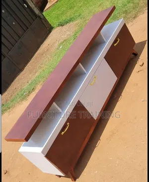 Ground TV Stand