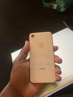 Apple iPhone 8 64 GB White