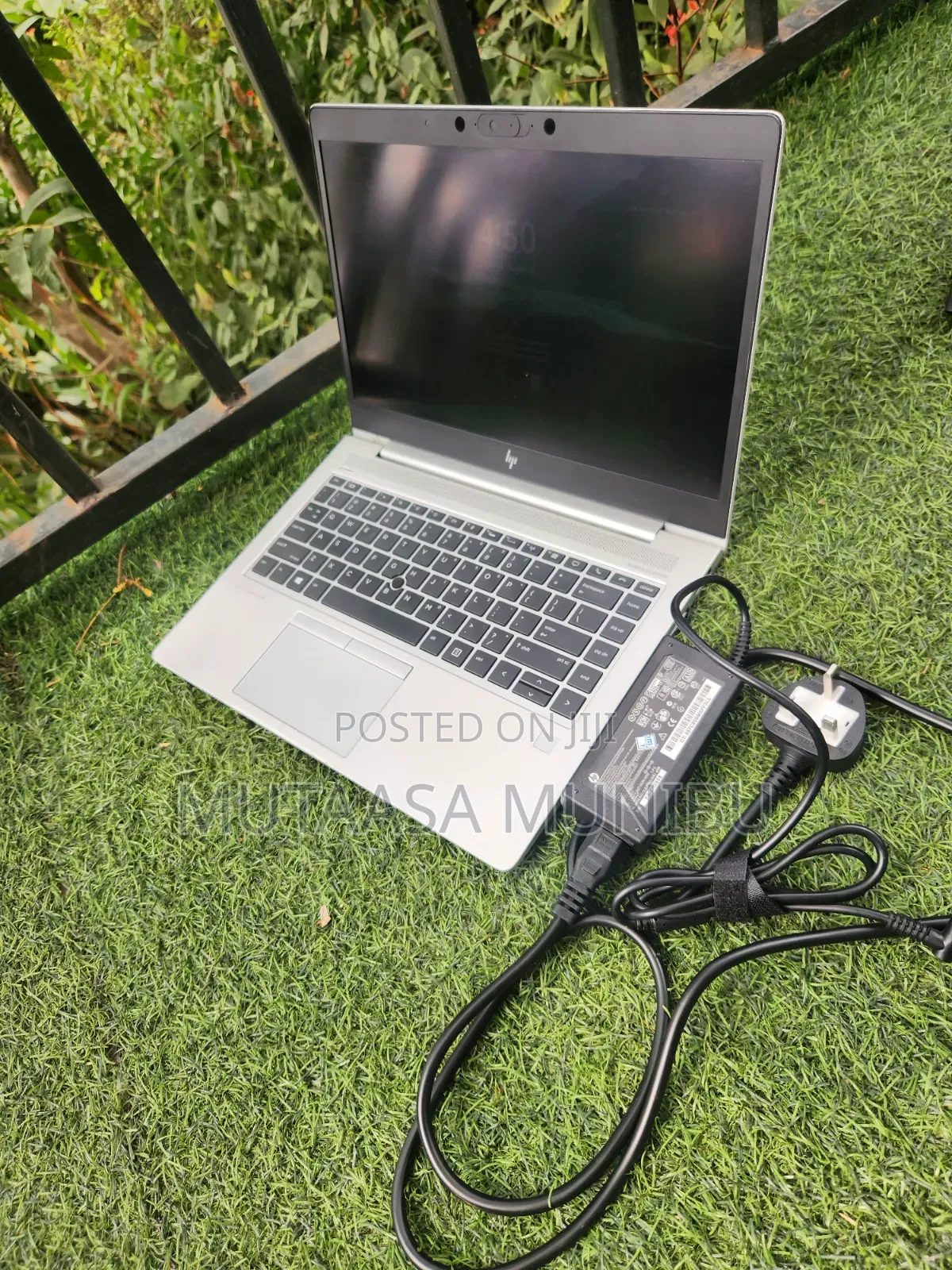 New Laptop HP EliteBook 745 8GB Intel Core i5 SSD 256GB