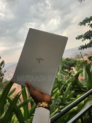 New Laptop HP EliteBook 745 8GB Intel Core i5 SSD 256GB
