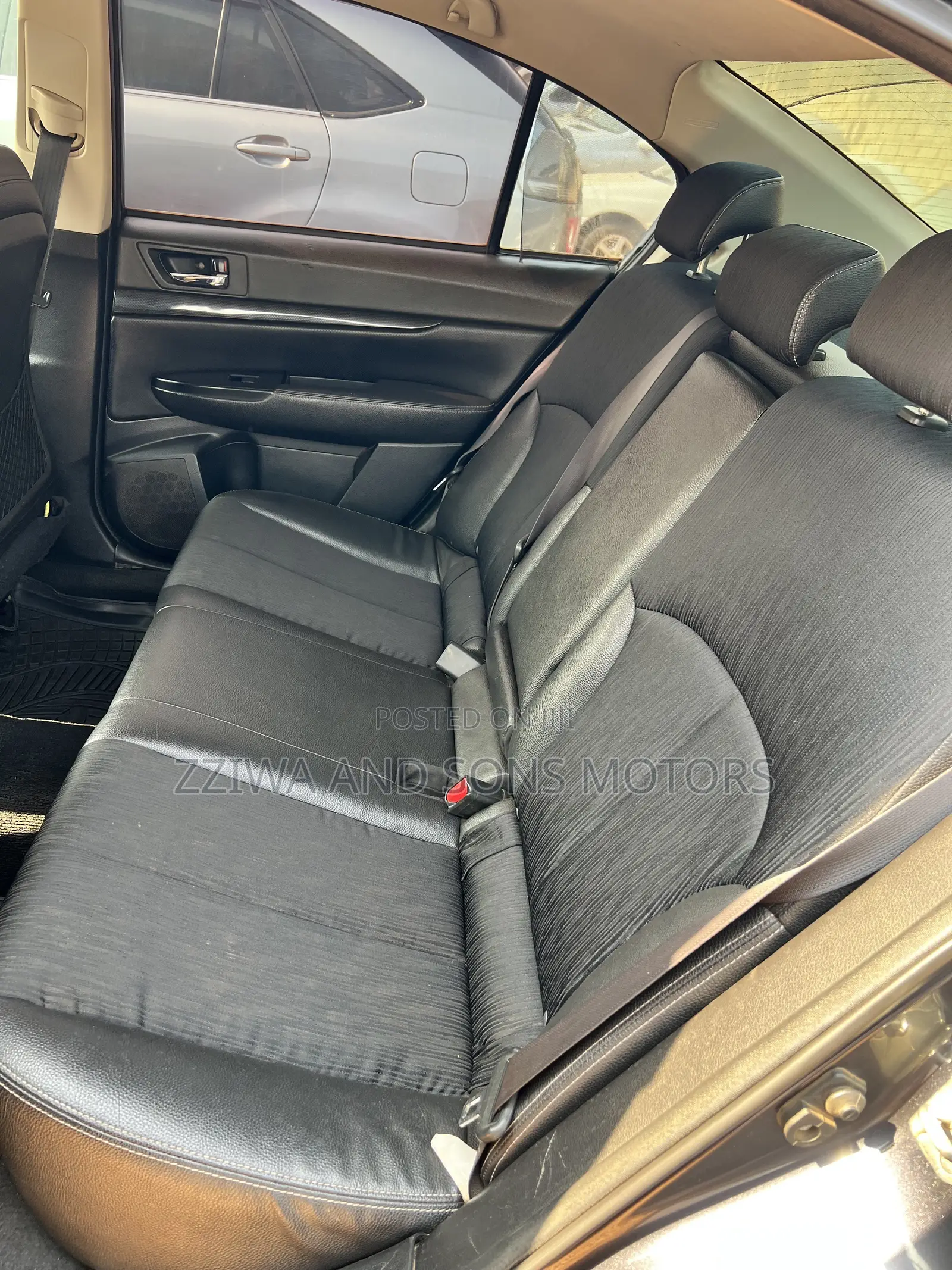 Subaru Legacy 2.5GT Premium 2010 Gray