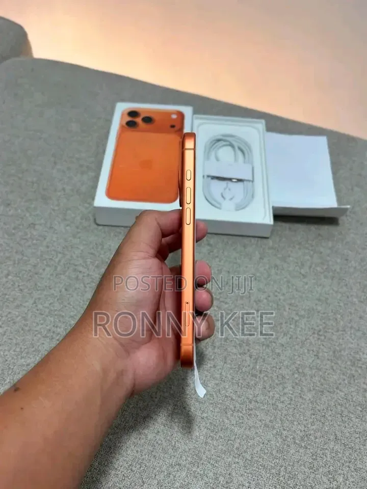 New Apple iPhone 17 Pro Max 256 GB Orange