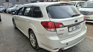Subaru Legacy 2010 White