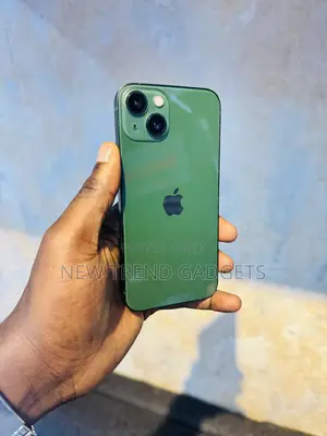 Apple iPhone 13 128 GB Green