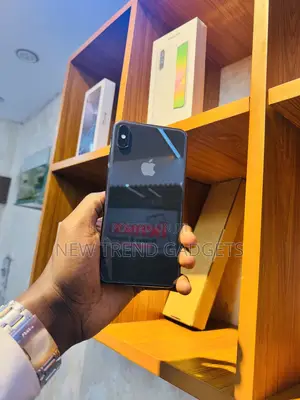 Apple iPhone XS Max 64 GB Black