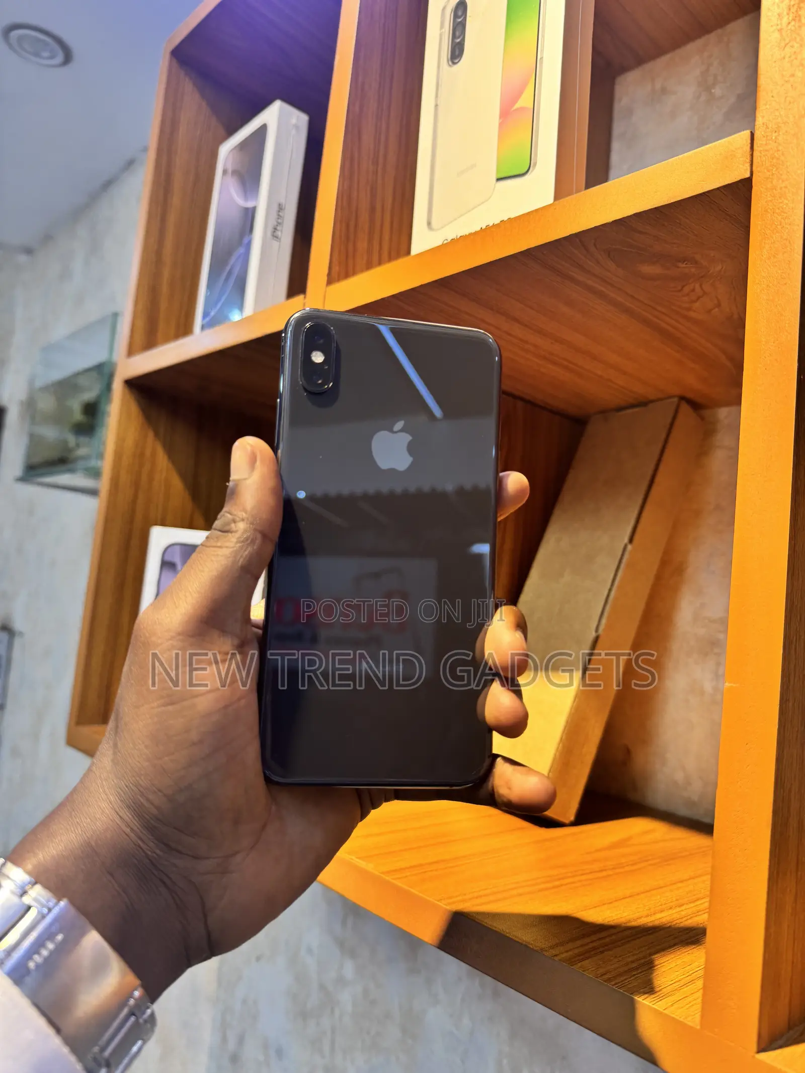 Apple iPhone XS Max 64 GB Black