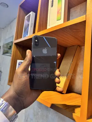 Apple iPhone XS Max 64 GB Black