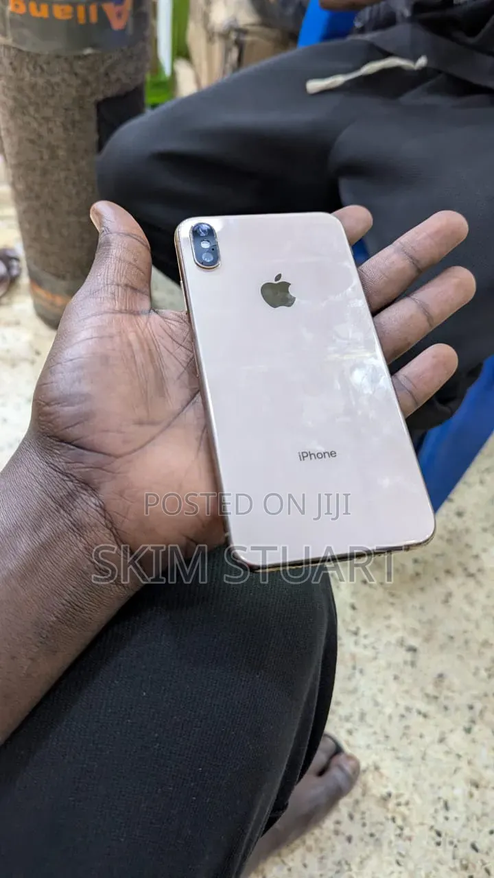 Apple iPhone XS Max 64 GB Gold