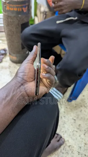 Apple iPhone XS Max 64 GB Gold