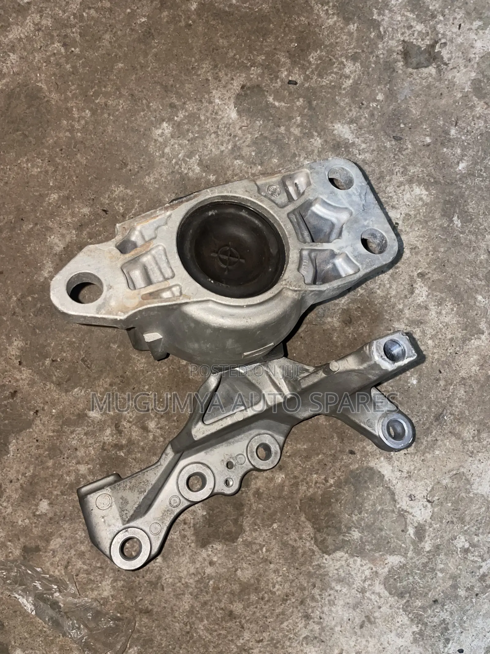 Nissan Xtrail NT32 Hybrid Engine Mounting
