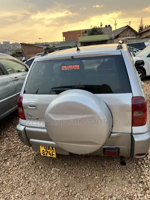 Toyota RAV4 Automatic 2003 Silver