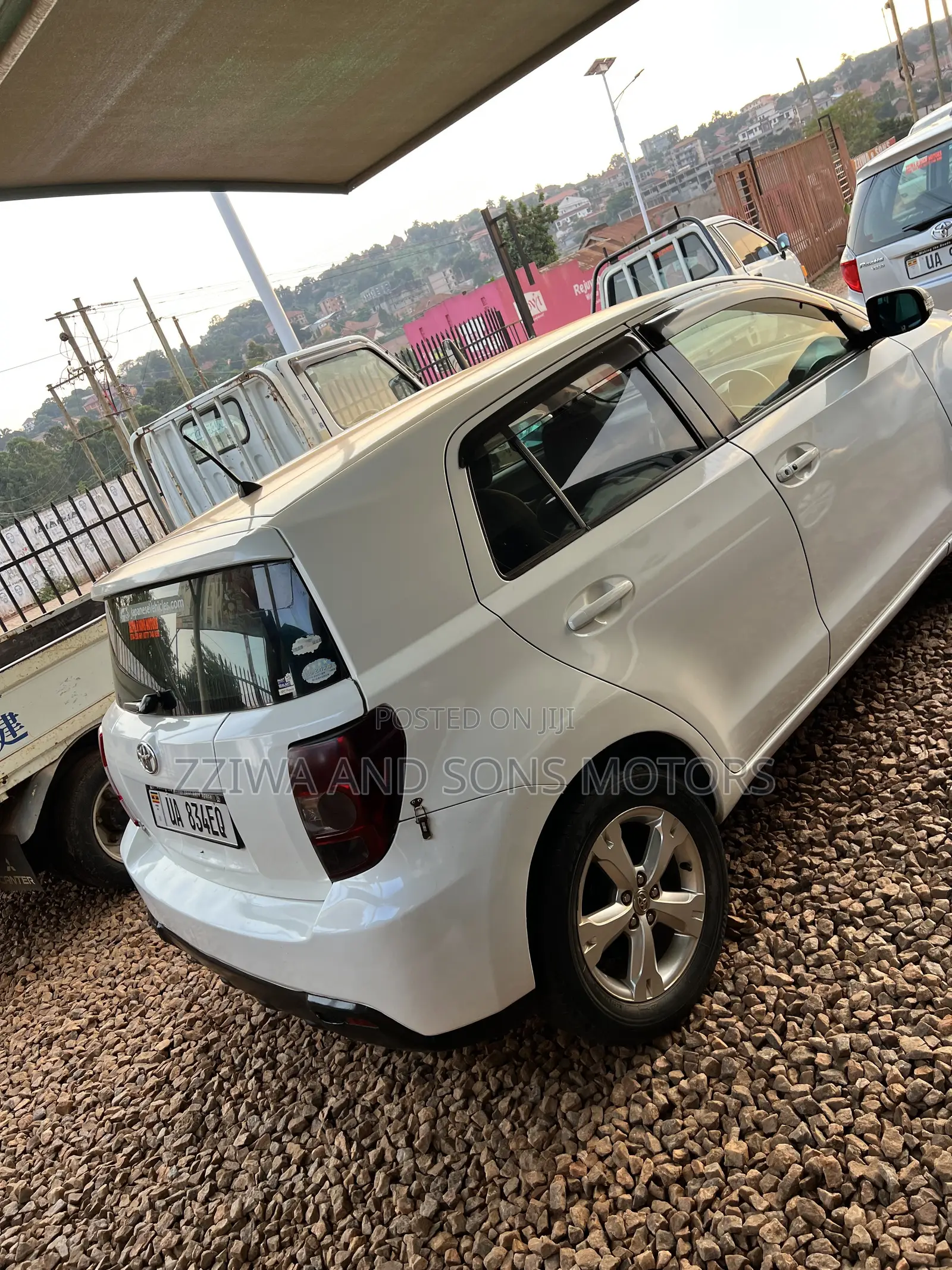 Toyota IST 2010 White