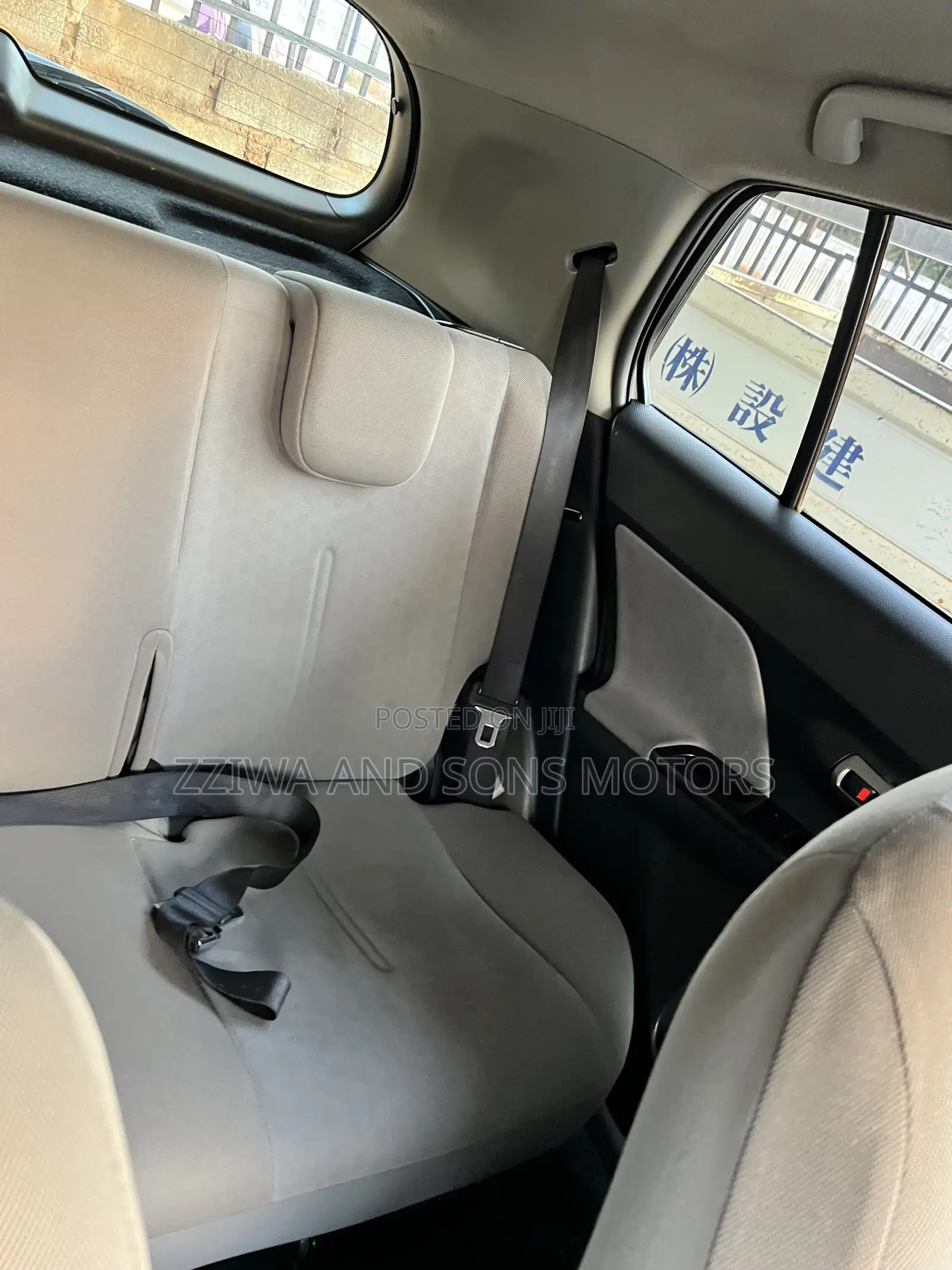 Toyota IST 2010 White
