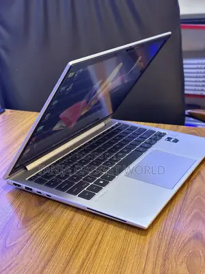 Laptop HP EliteBook 830 G9 16GB Intel Core i5 SSD 512GB