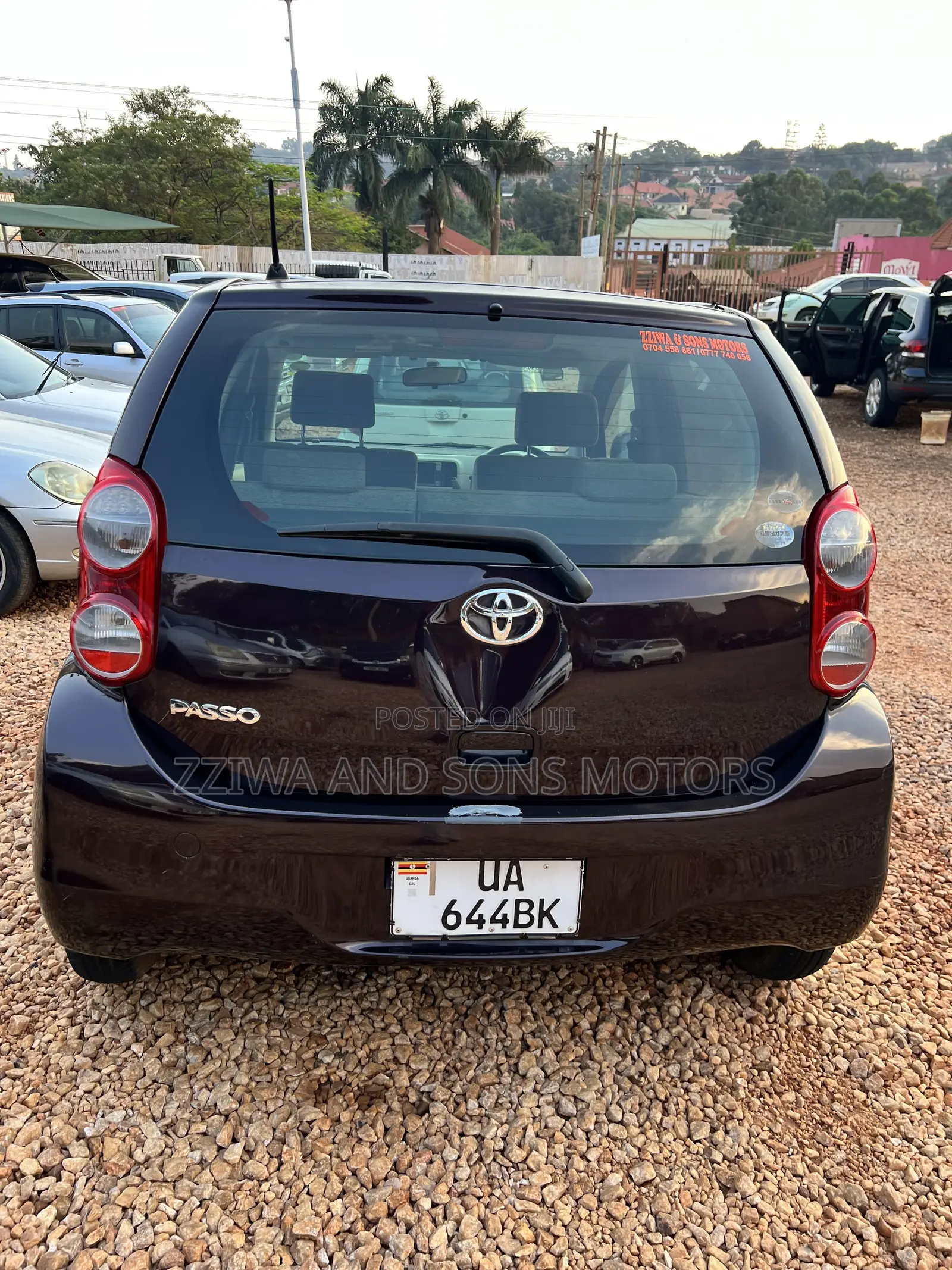 Toyota Passo 1.0 AWD 2014 Maroon