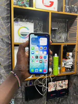 Apple iPhone 11 64 GB Gray