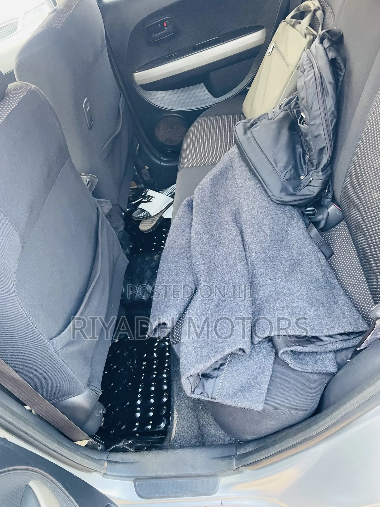 Toyota IST 2003 Silver