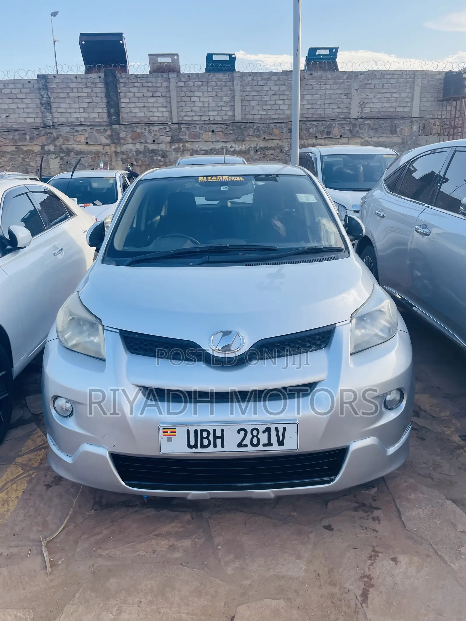 Toyota IST 2008 Silver
