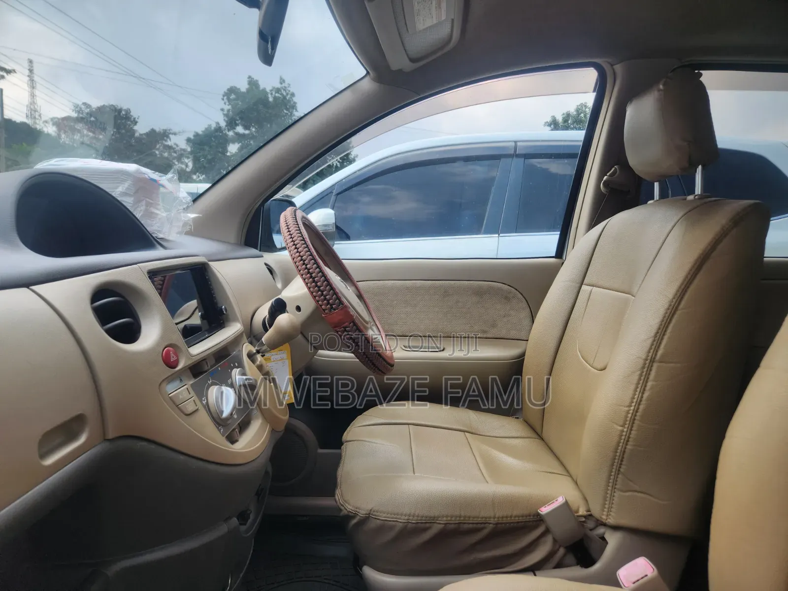 Toyota Sienta 2007 Silver